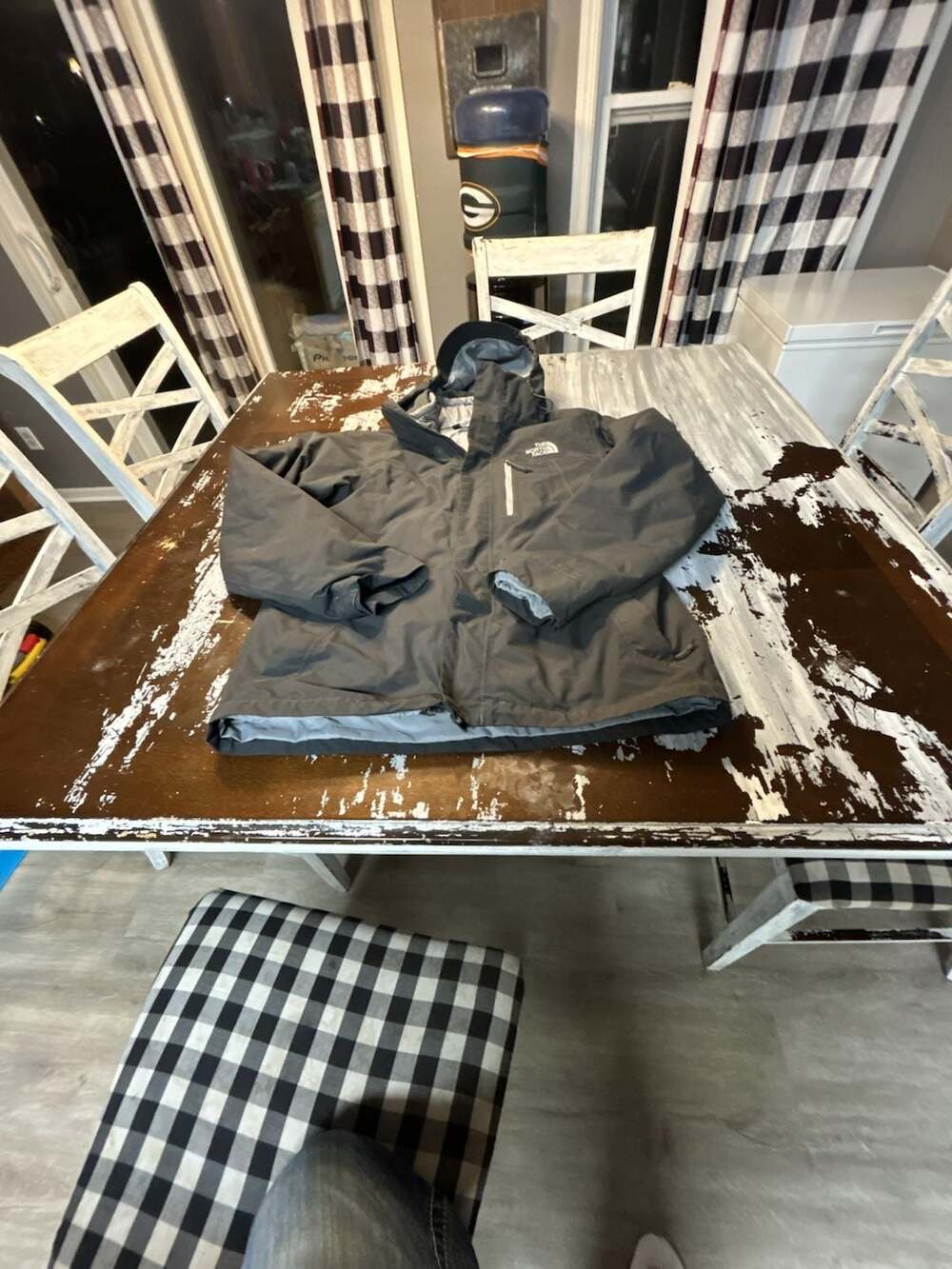 The North Face Jacket Size M Gray Hooded Waterproof Outerwear